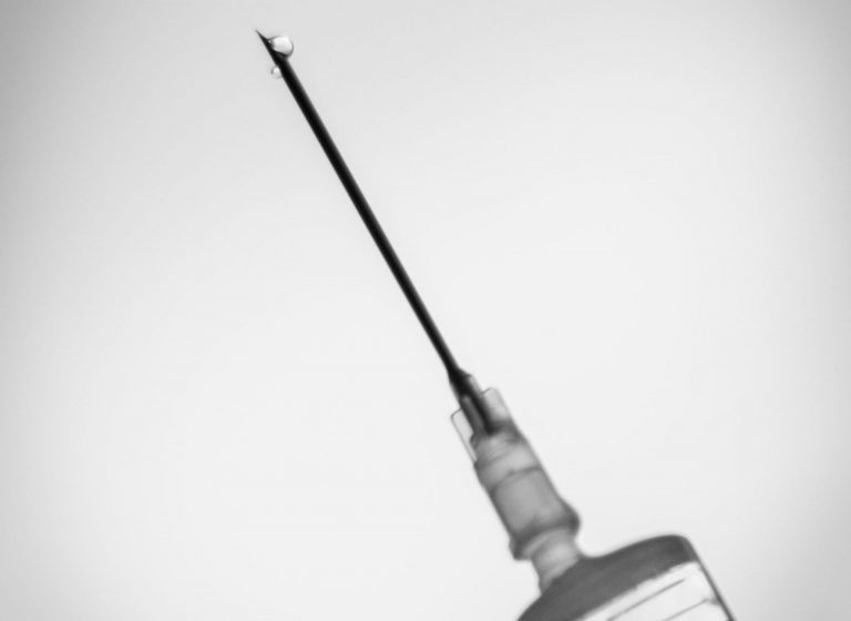 Både Danmark og Sverige er i færd med at indføre digitale coronapas eller vaccinationsbevis