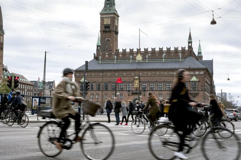 Flere penge i kassen hos danske kommuner under coronapandemien