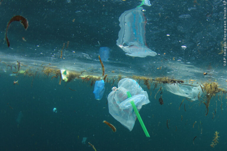 Plastikaffald og genbrug i EU: Fakta og tal