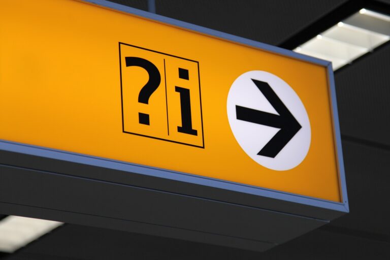 Flypassagerers rettigheder under covid 19 pandemien: Centrale rettigheder blev ikke beskyttet på trods af Kommissionens indsats