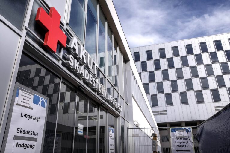 Fortsat stigende smittespredning i Danmark og Sverige