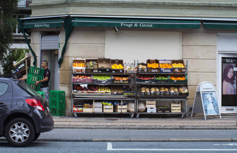 Højeste inflationsrate i Danmark i 30 år – 22.000 kr. dyrere om året for en familie med to børn