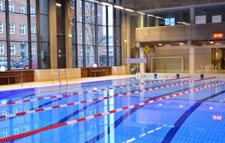 Renoveringer fører til flere midlertidige lukninger af svømmehaller i København