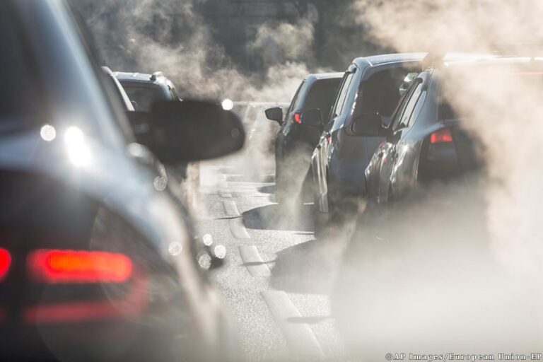 Biler og varevogne i EU skal have nye CO2-mål