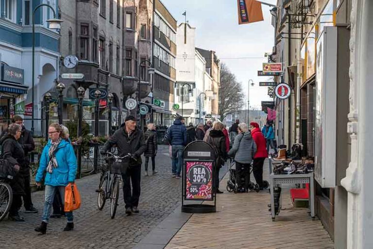 Husholdningernes økonomiske standard er faldet i Sverige – i mindre kommuner med grænse til Norge og Finland var faldet mindst