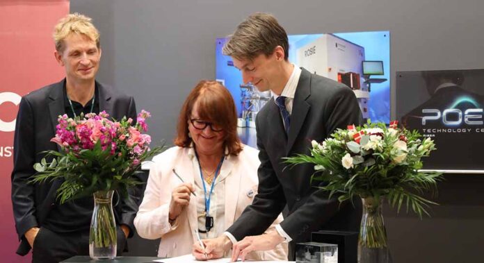 POEM_signing