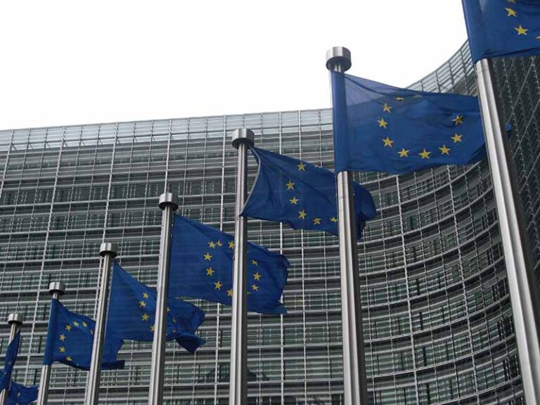 Nye EU-regler skal styrke beskyttelsen af rejsende ved pakkerejser